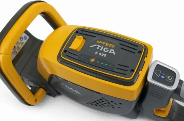 HT 500e Kit Аккумуляторные ножницы для живой изгороди с батареей